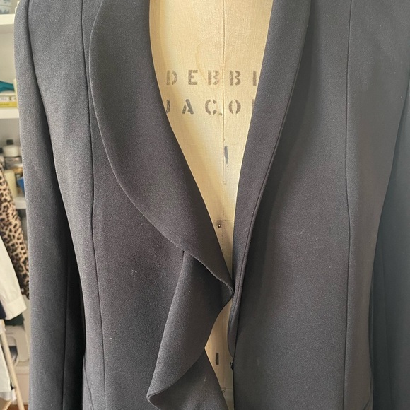 NWOT! Elie Tahari Siyah Ruffled Lapel Blazer - Picture 5 of 8